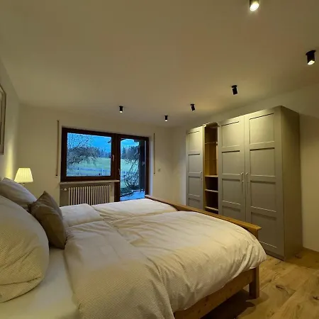 Apartment Alleinstehendes Haus Im Grünen *